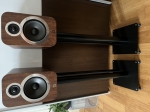 Q Acoustics 3020i + stojala