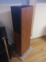 Jamo E750